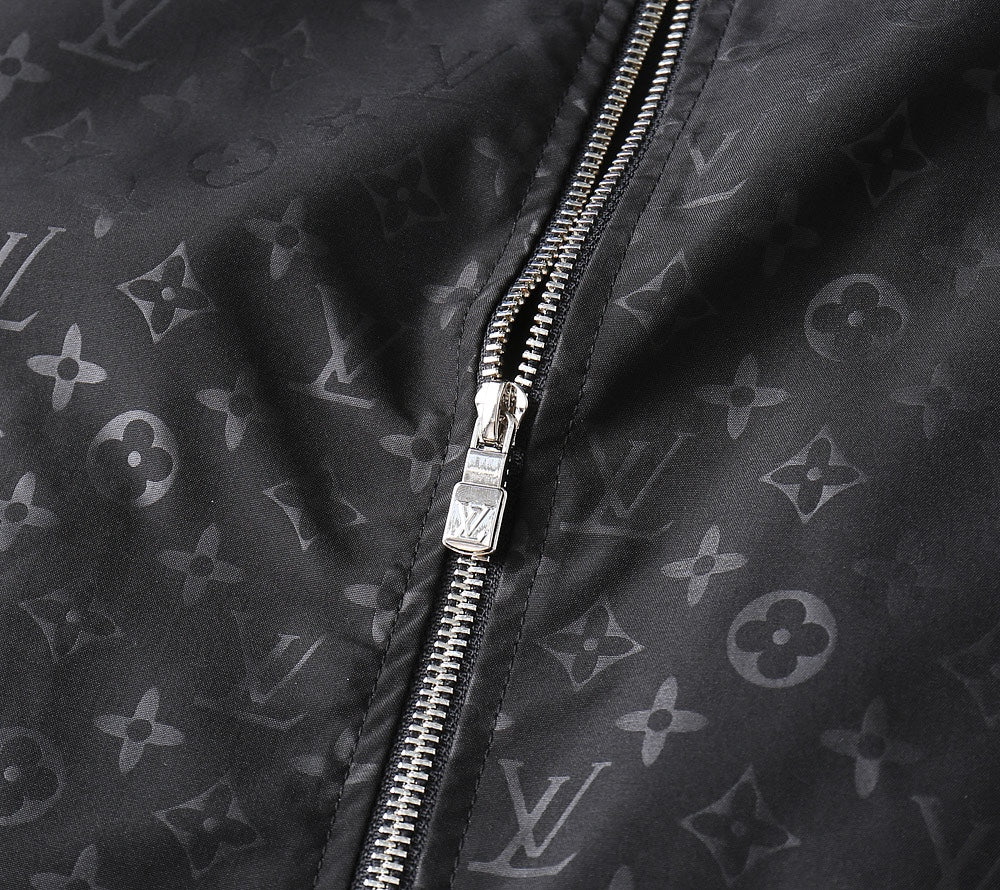 LV HOODED JACKET BLACK MIX WHITE MONOGRAM 239001