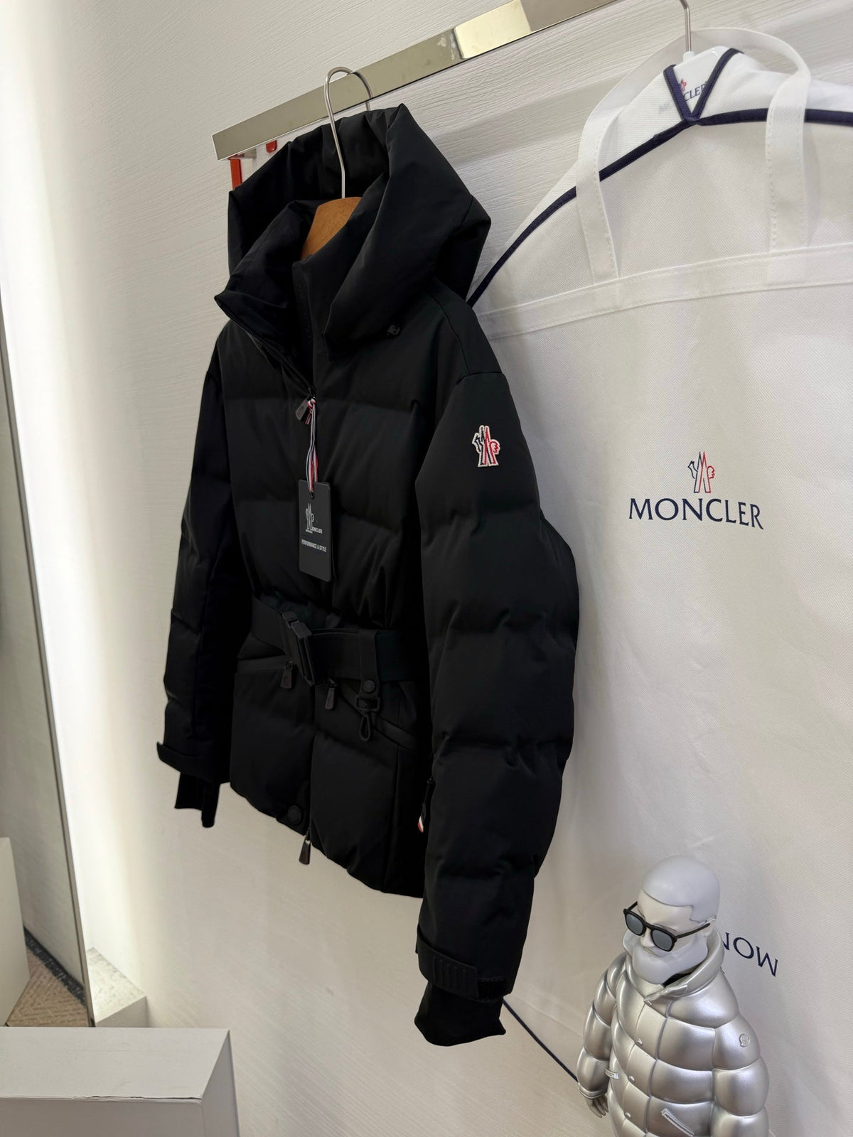 Moncler 25 Down Jacket Black Polyester 302711
