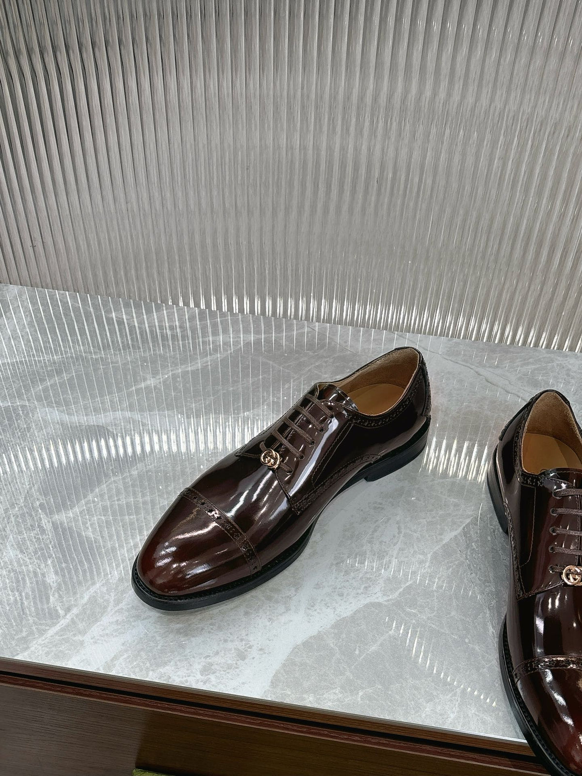 GG Men's Oxford Shoe Brown Patent Leather 524019