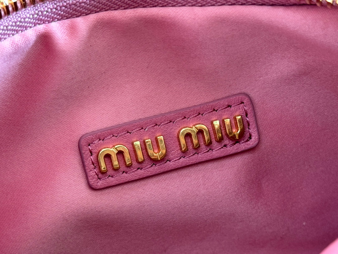WANDER MATELASSÉ HANDBAG 23 IN CONTESSA PINK LAMBSKIN