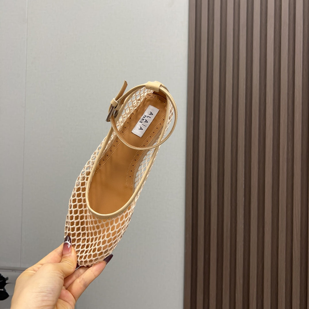 Alaila Mary Jane In Beige Mesh Fabric 996071