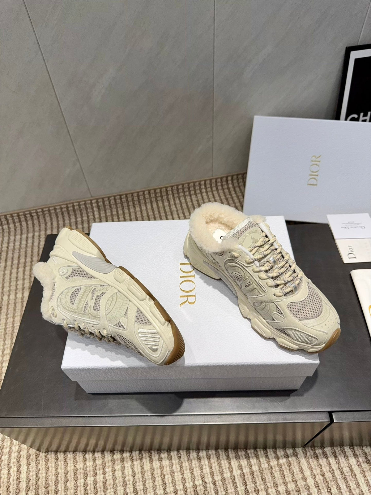 CD platform casual sneaker cream wool suede mesh 539683