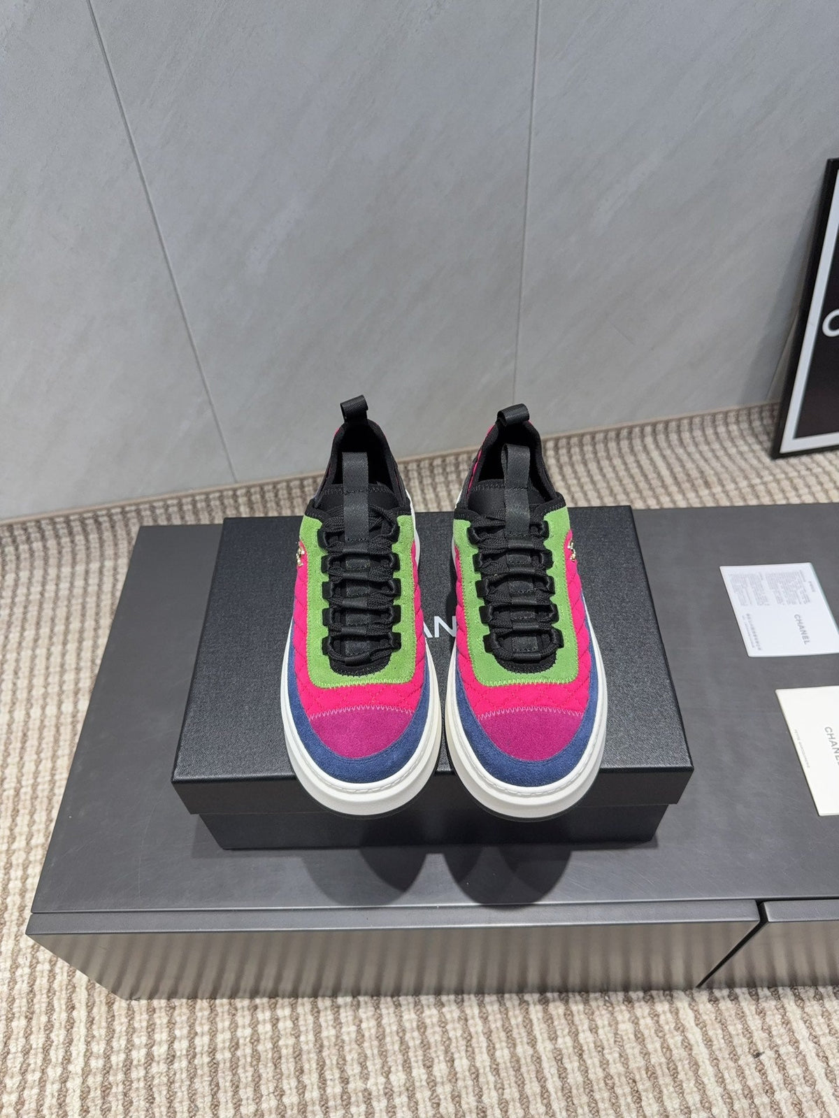 Chanel 25 Sneaker Multicolor Suede 540302