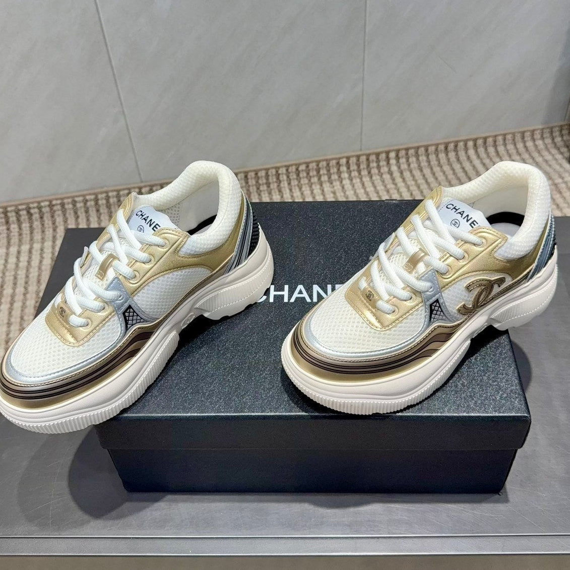 Chanel 25 Sneaker White Gold Mesh Leather 540309