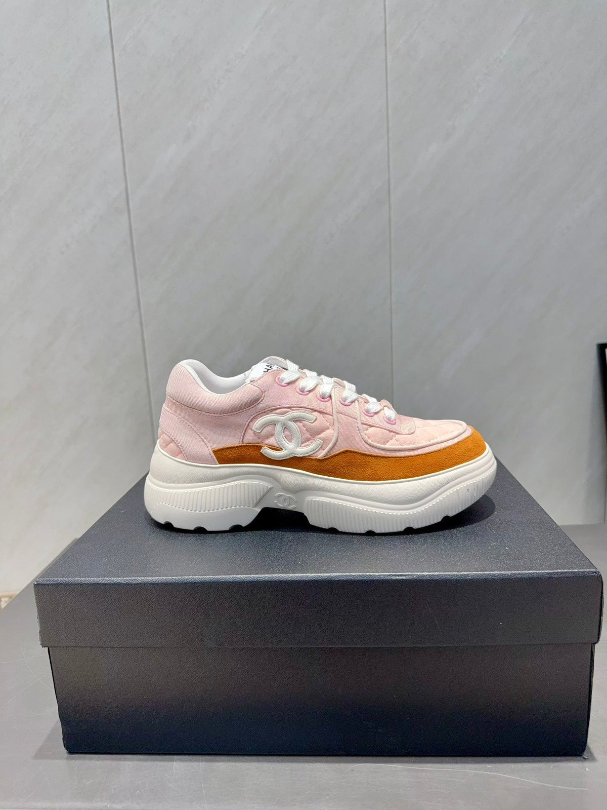 Chanel 25 Sneaker Pink Brown White Suede Cowhide 540338