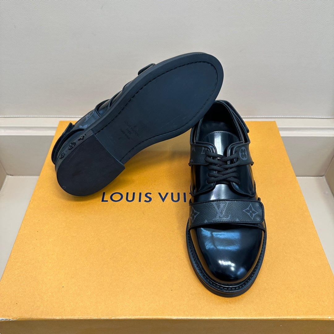 LV DERBY HARNESS SHOES IN BLACK CALFSKIN