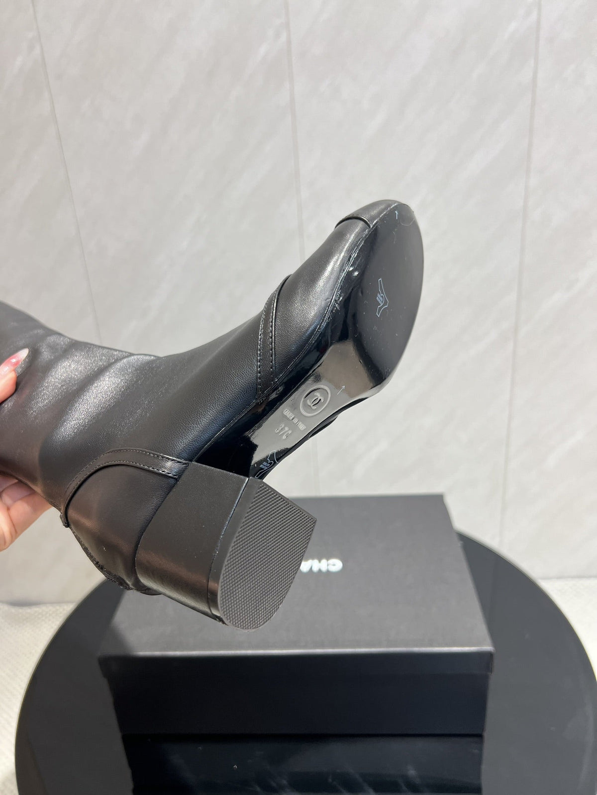 CC 25 Bowknot Stretch Boots Black Sheepskin 516420
