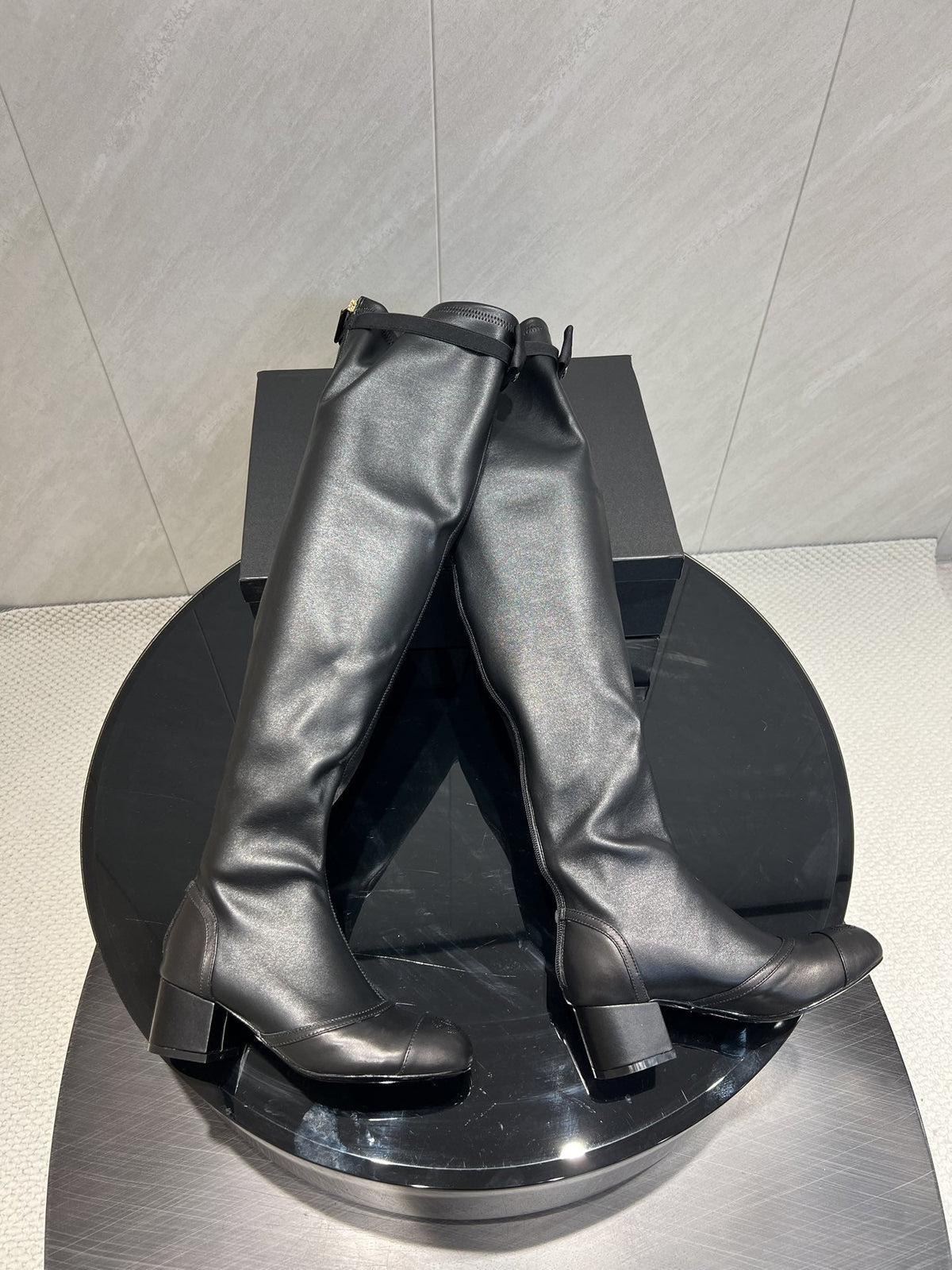CC 25 Bowknot Stretch Boots Black Sheepskin 516420