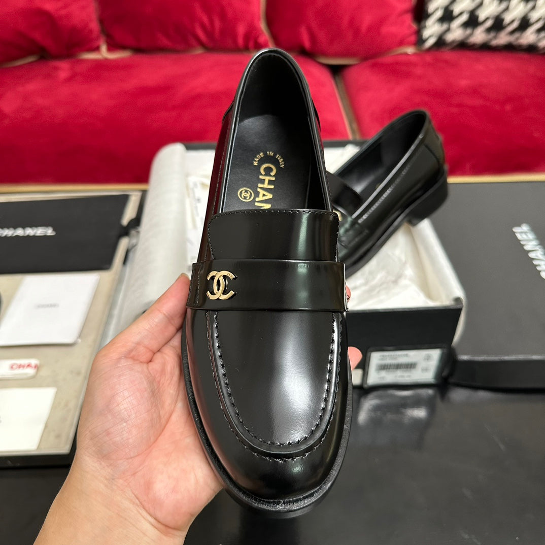 CC Moccasins Glossy Black Calfskin