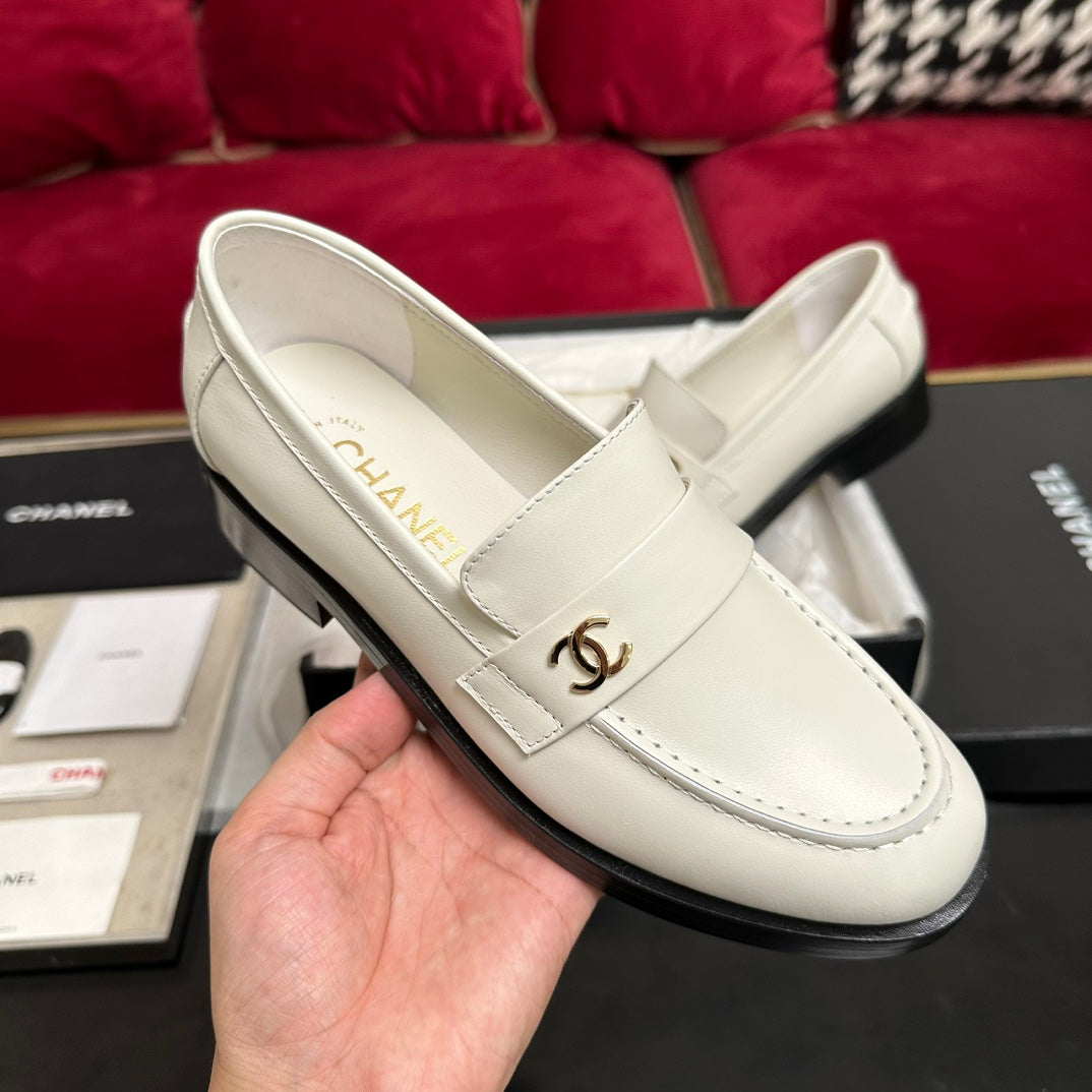CC Moccasins White Calfskin