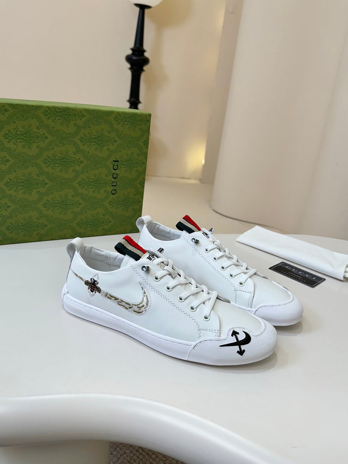 GG Men's Sneaker White Cowhide 740209