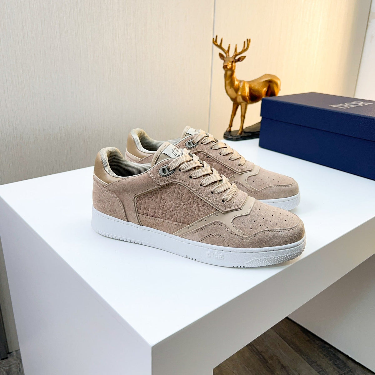 CD 25 B57 Sneaker Beige Suede 750634
