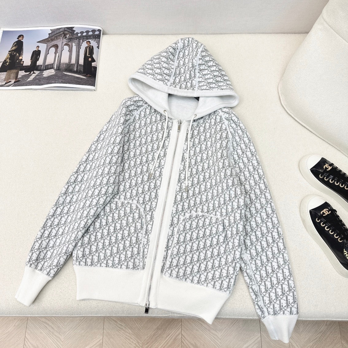 CD Unisex Jacket White mix grey Cashmere 584747