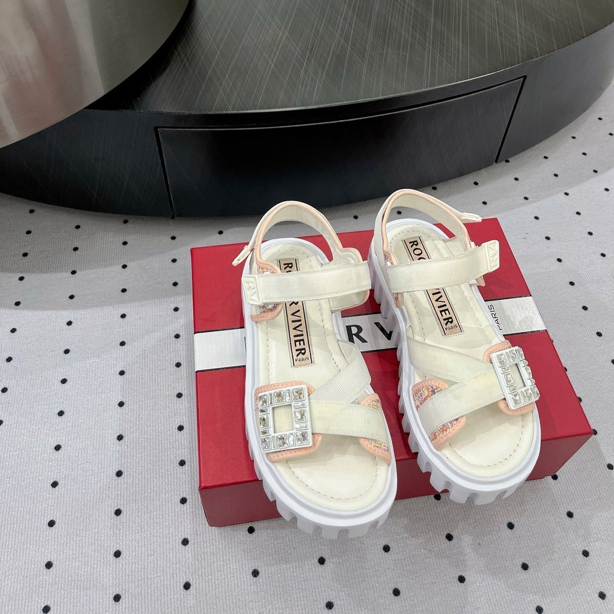 Viv Comfort Sandals White Pink Sheepskin 295955