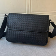 BV Messenger Bag 27cm Black Cowhide 545133