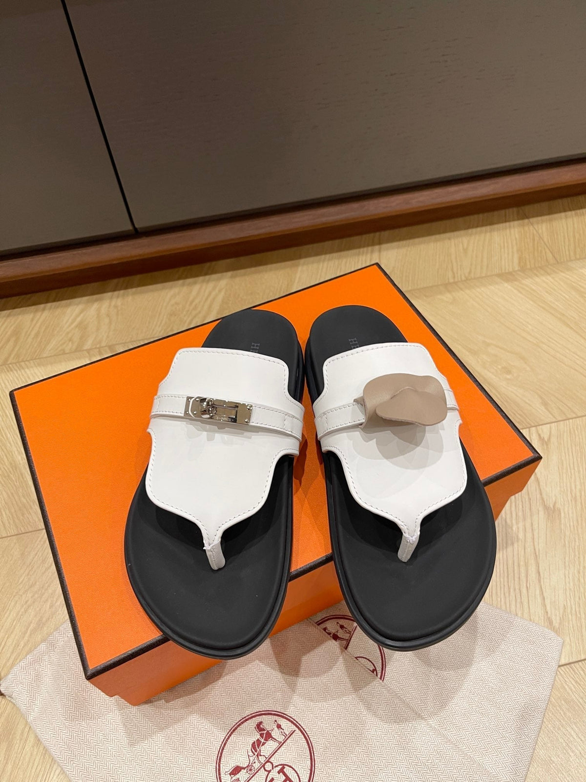 HM 25 Empire Sandal Calfskin and Rubber 245684
