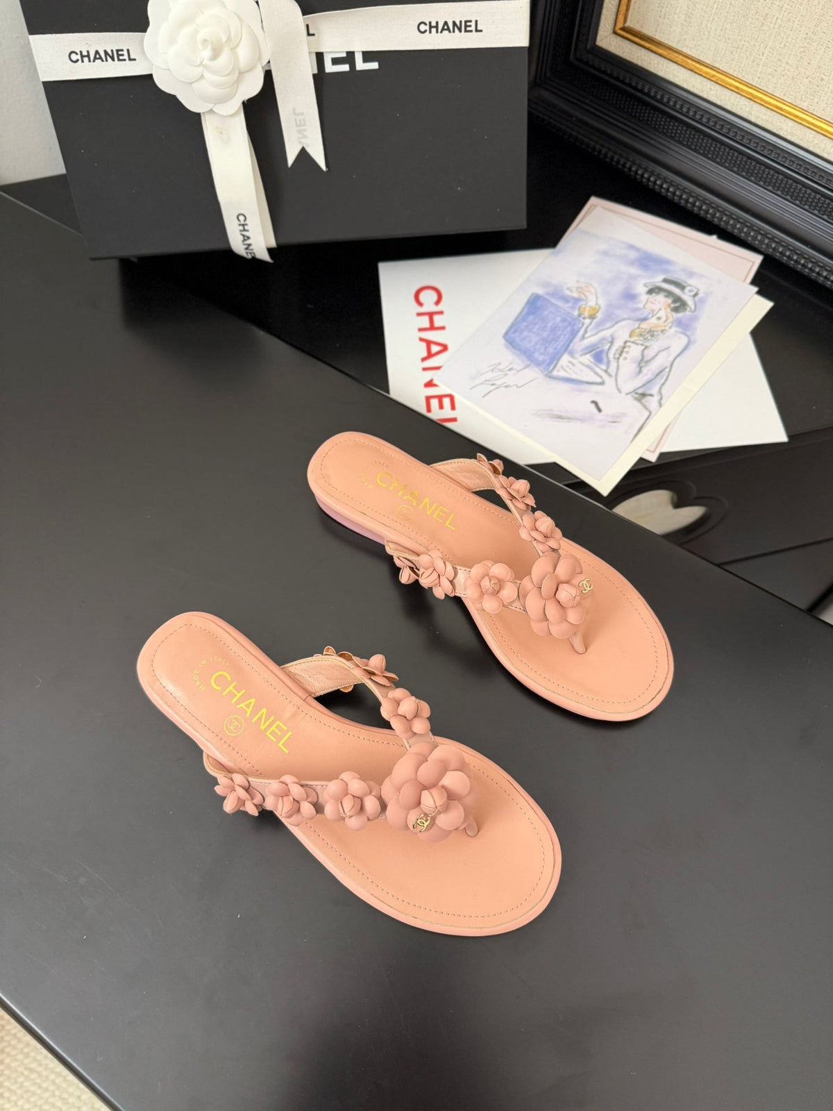 CC 25 Flower Thong Slippers Pink Cowhide 233418