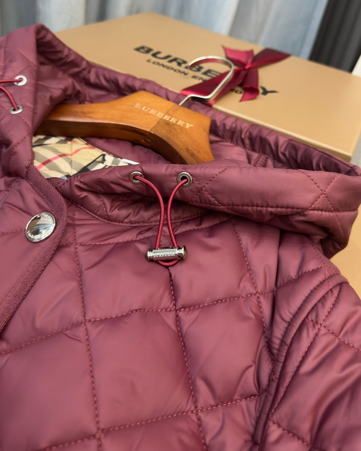 Burberry 25 Quilted  Hooded Long Coat Burgundy Polyester Cotton