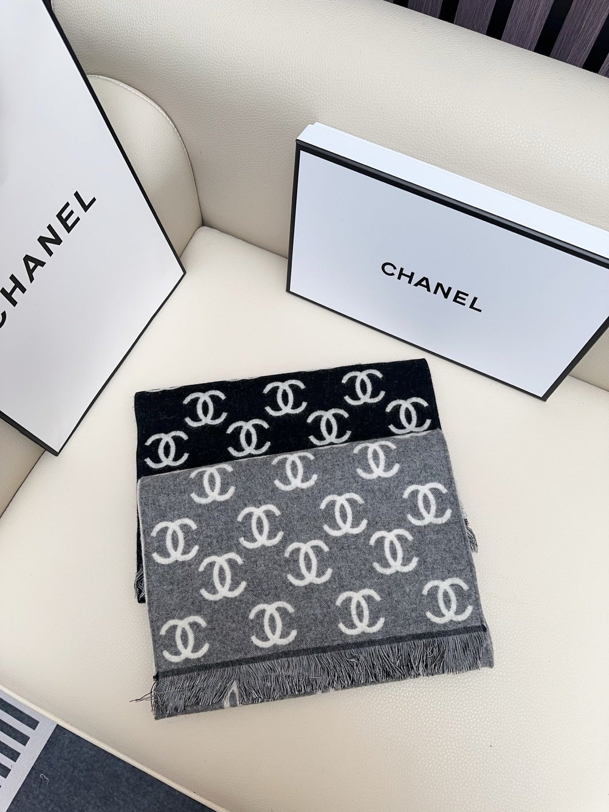 CC 25 Classic Scarf 180cm Gray Wool 293306