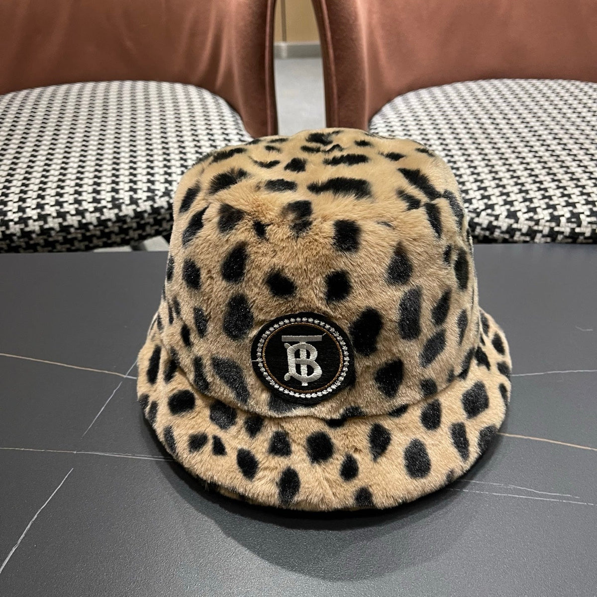 Burberry 2026 Leopard Print Bucket Hat Wool 550007