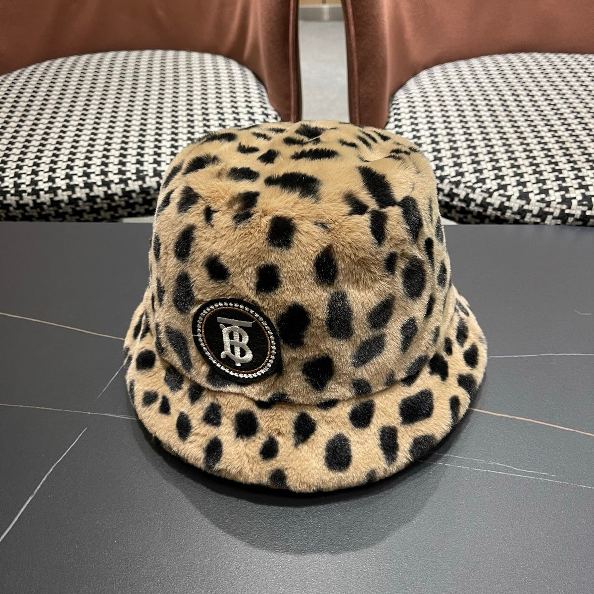 Burberry 2026 Leopard Print Bucket Hat Wool 550007