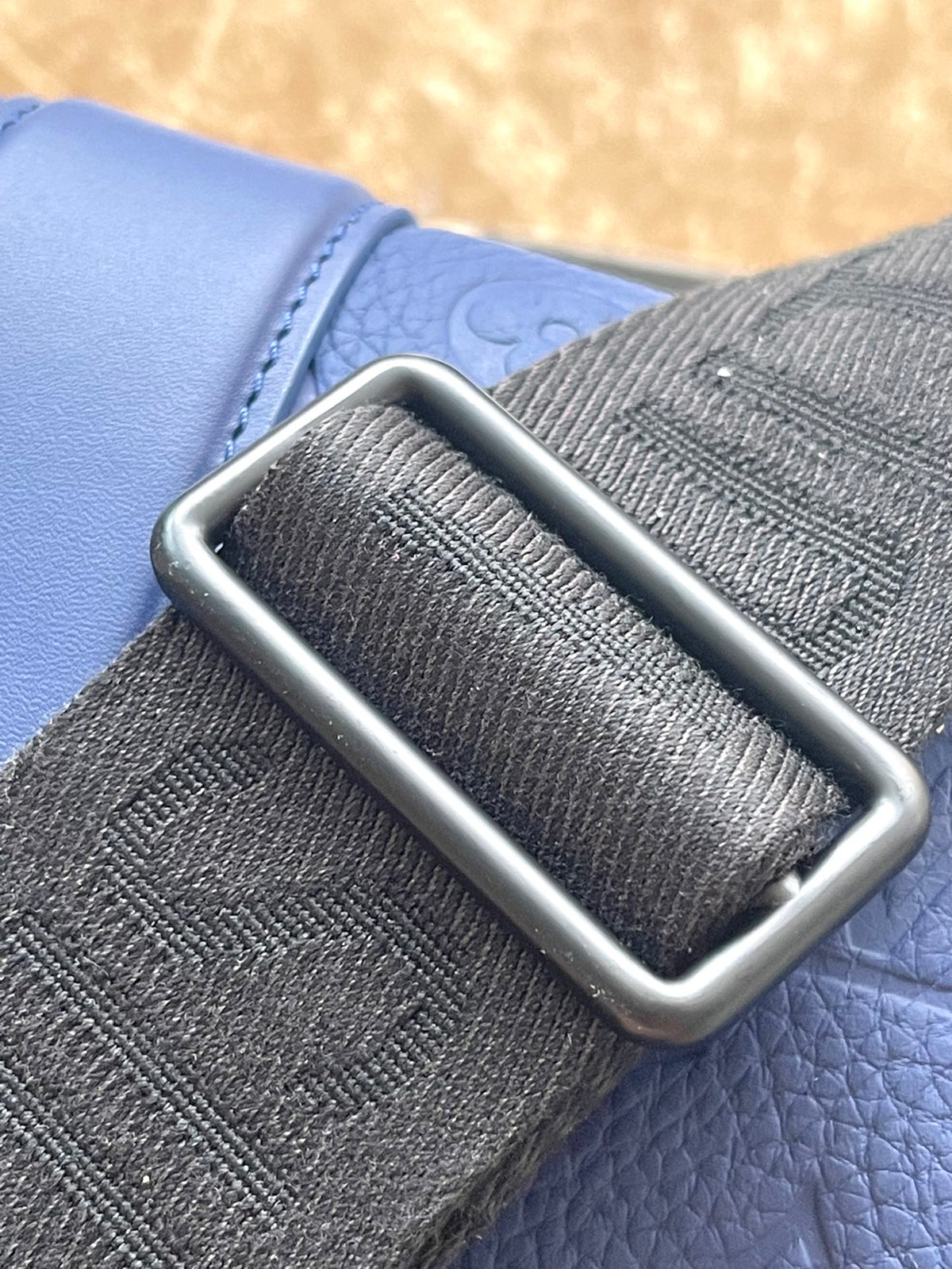 S-CAPE MESSENGER 28 IN SAPPHIRE BLUE TAURILLON