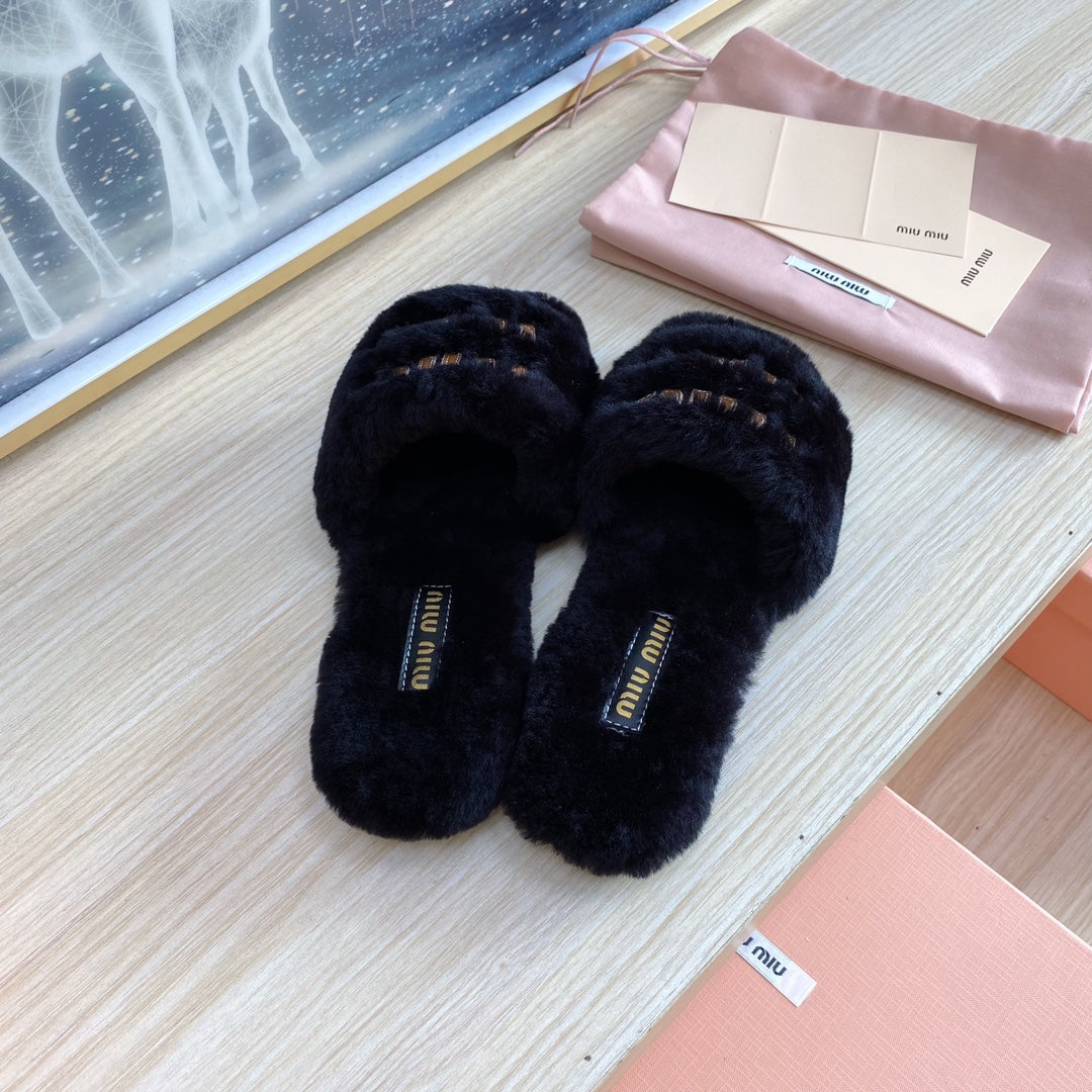 Miu Slippers Black Wool
