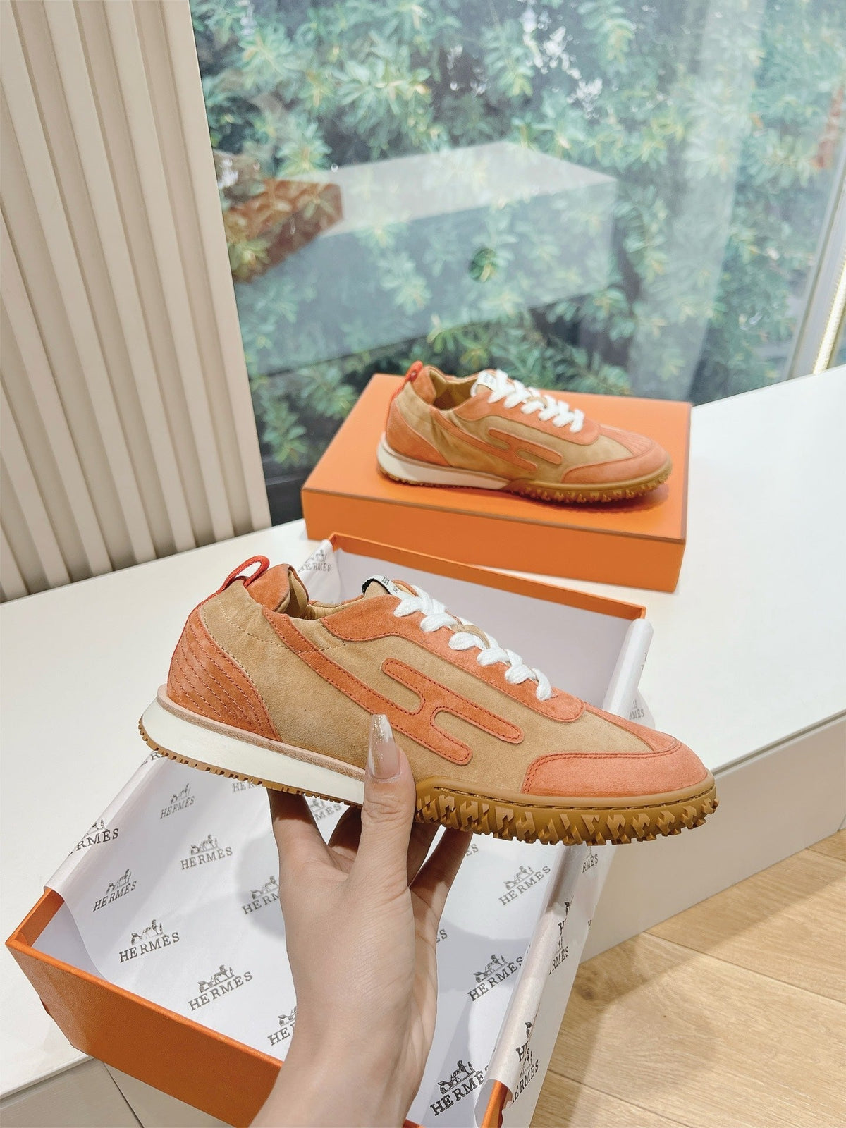 HM JET SNEAKER BROWN ORANGE CALFSKIN SUEDE