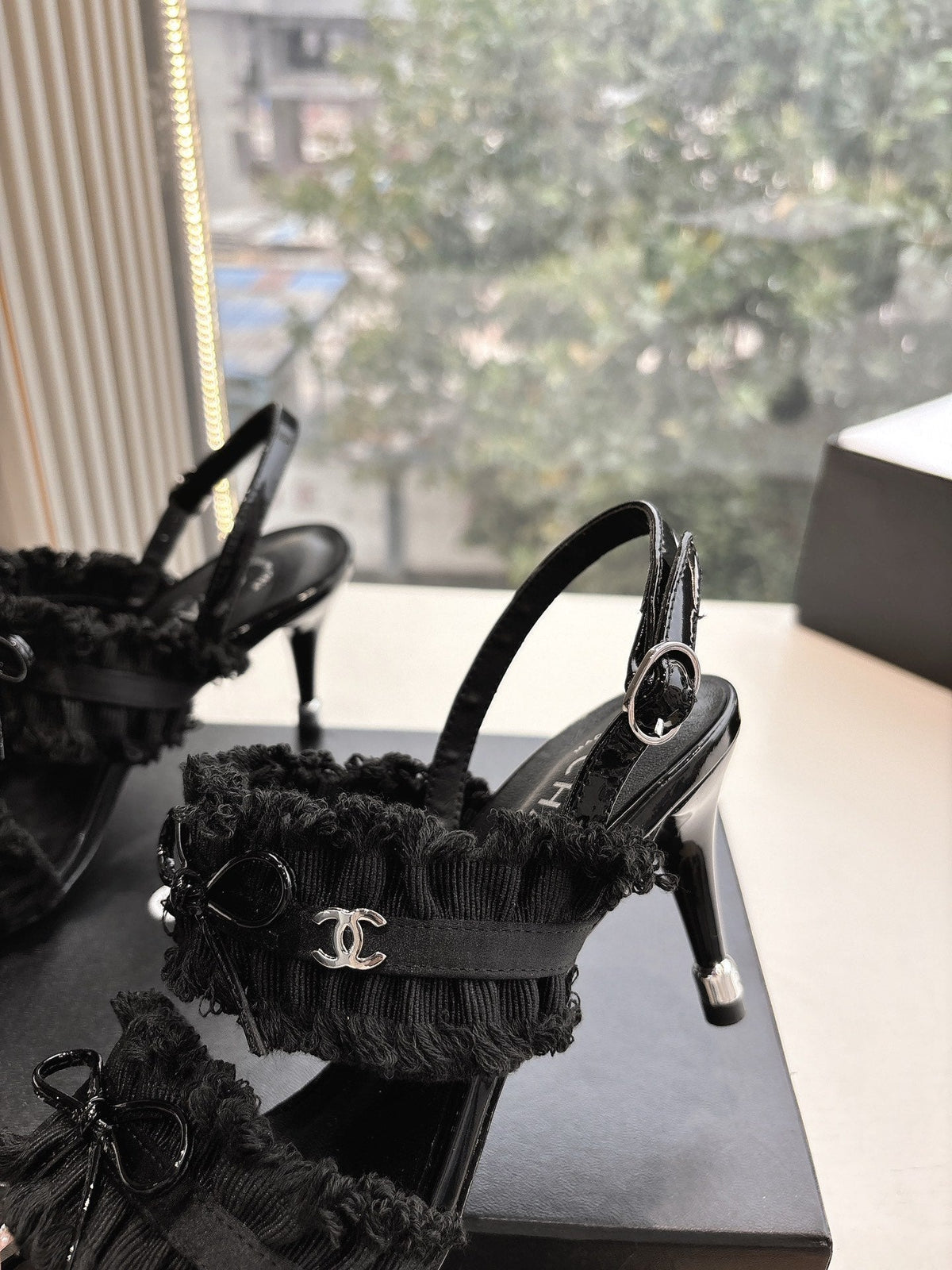 CC Sandals with bow tie Black 7cm Lambskin 202870