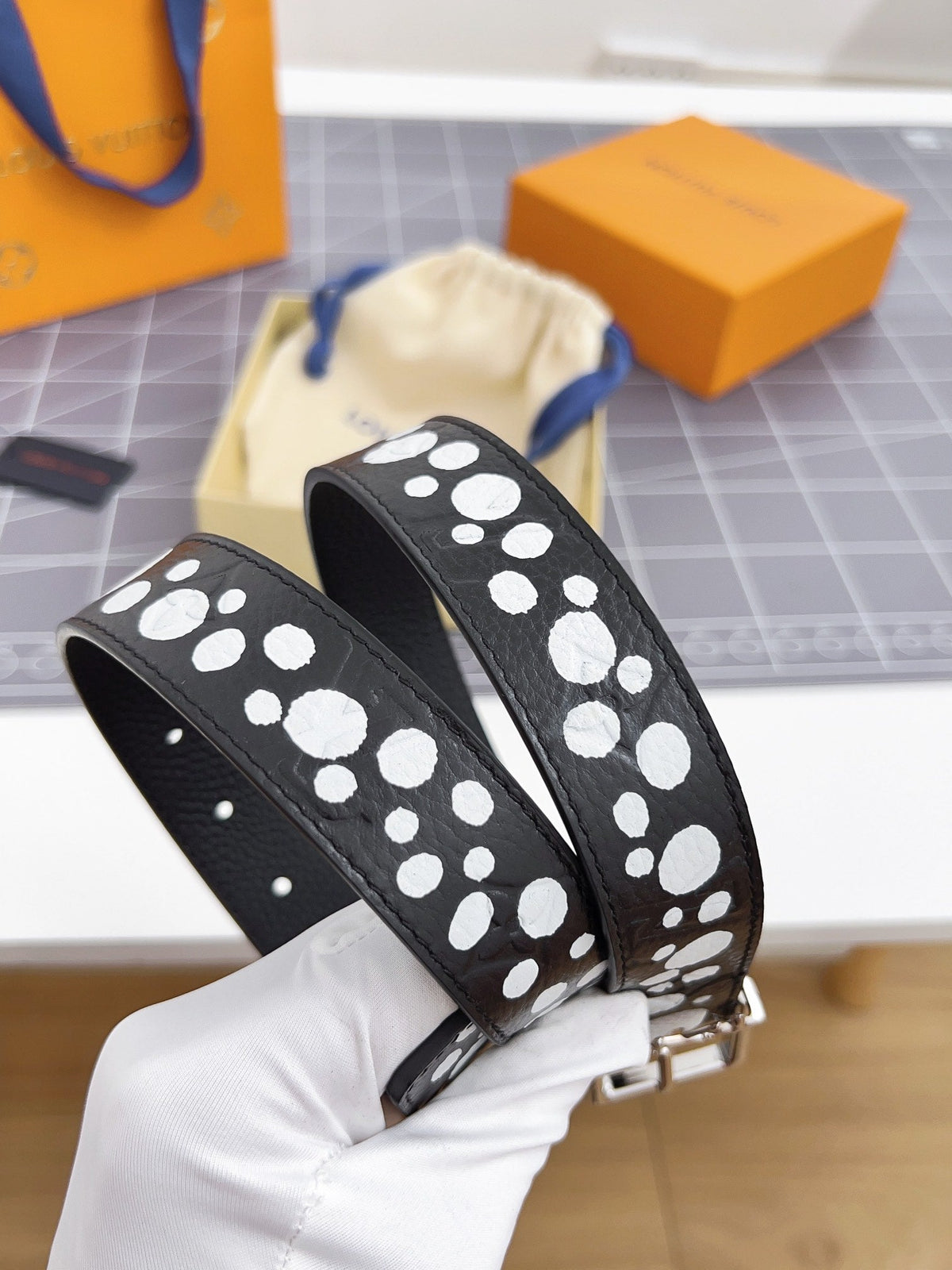 LV Bloom 30mm Belt Silver Buckle Black White Leather