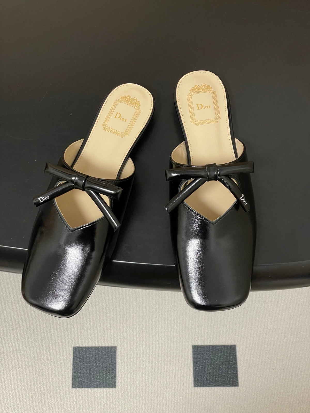 CD 26 Flat Mule Black Patent Cowhide 593599