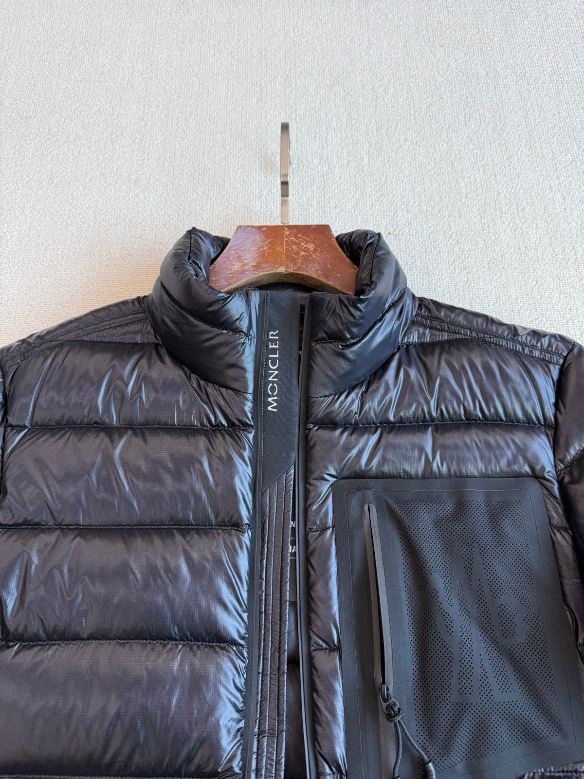 MC 2025 Short Down Jacket Black Gloss Polyester