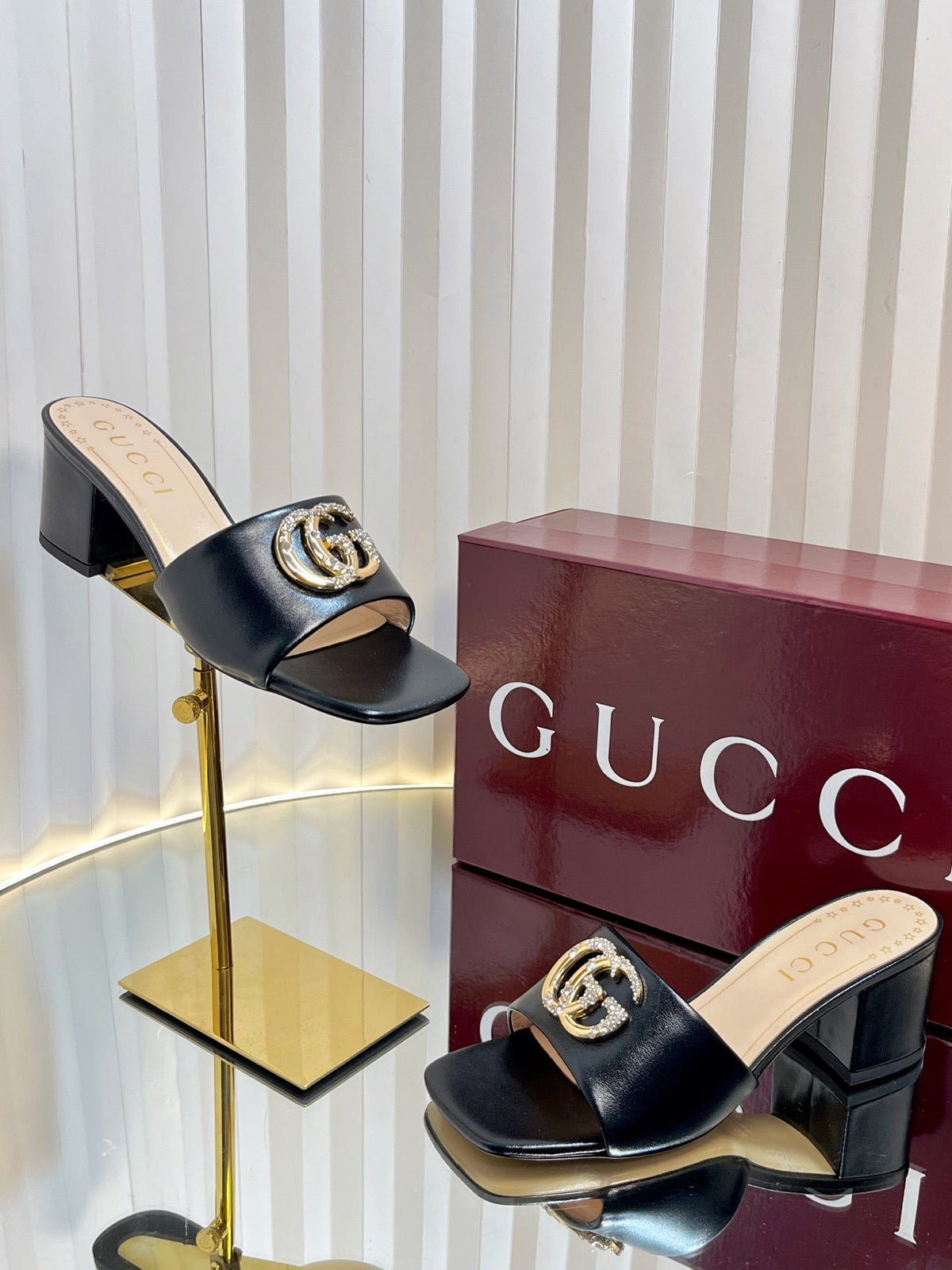 GC 25 Interlocking G Heeled Sandal Black Patent Leather 294642