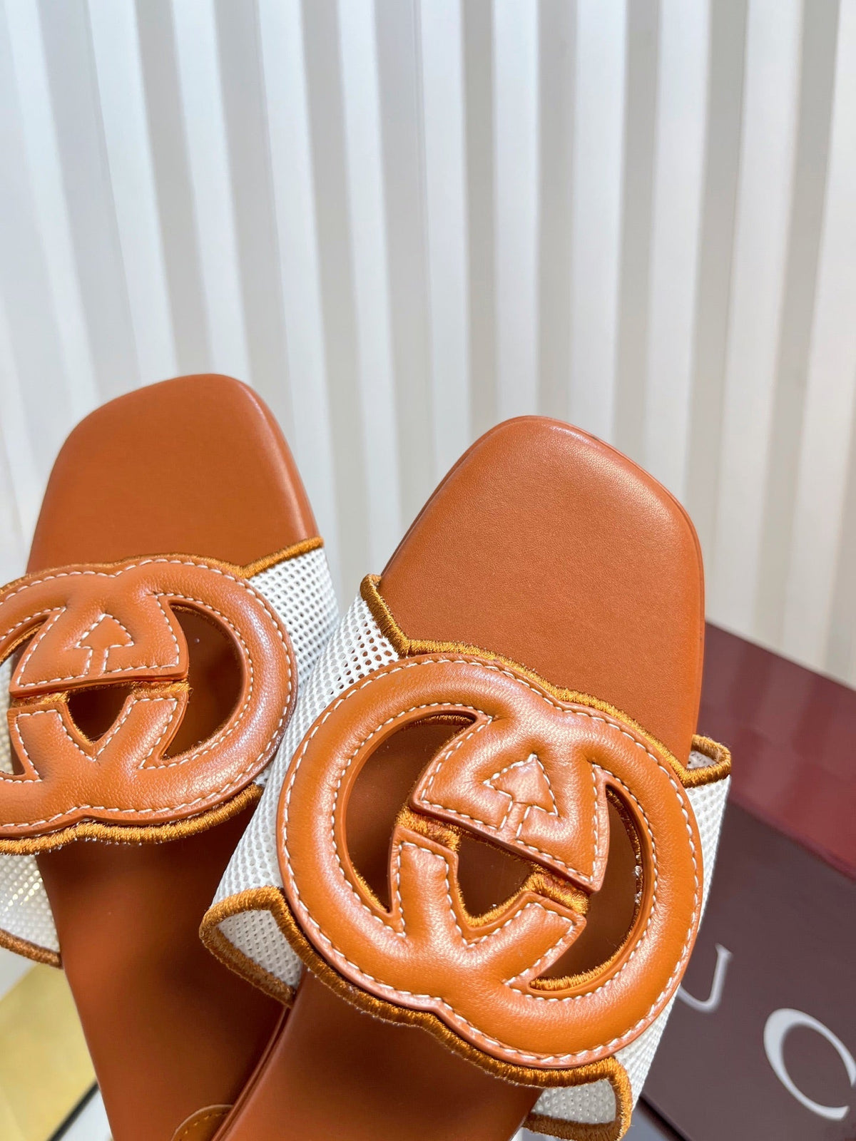Gucci 2026 Interlocking G Flat Slide Sandals Cowhide Leather 768063