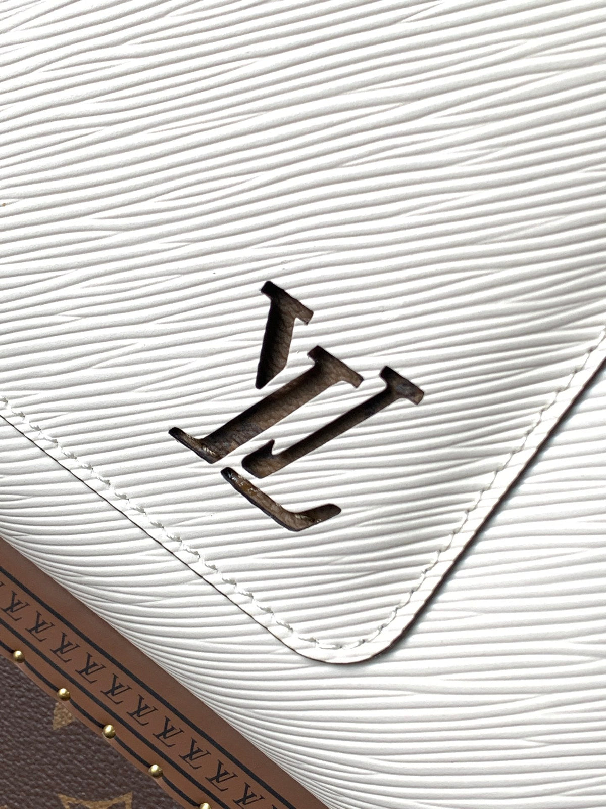 LV Marelle 30cm Tote Bag White mix Brown Epi grain leather 241070