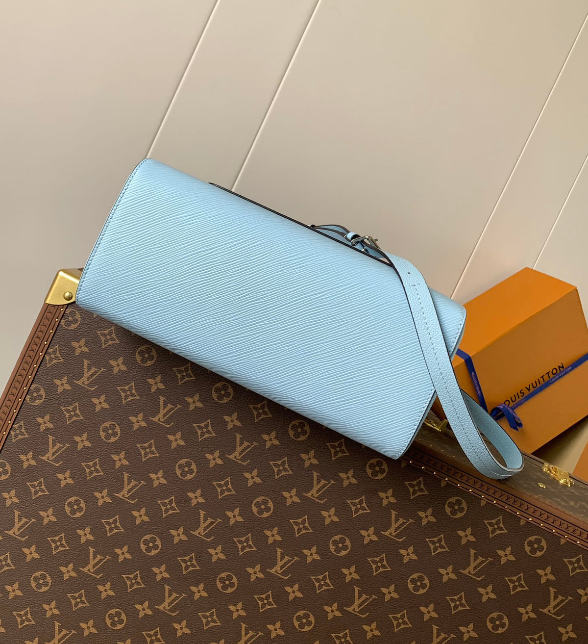 LV Marelle 30cm Tote Bag Blue Epi grain leather 241068