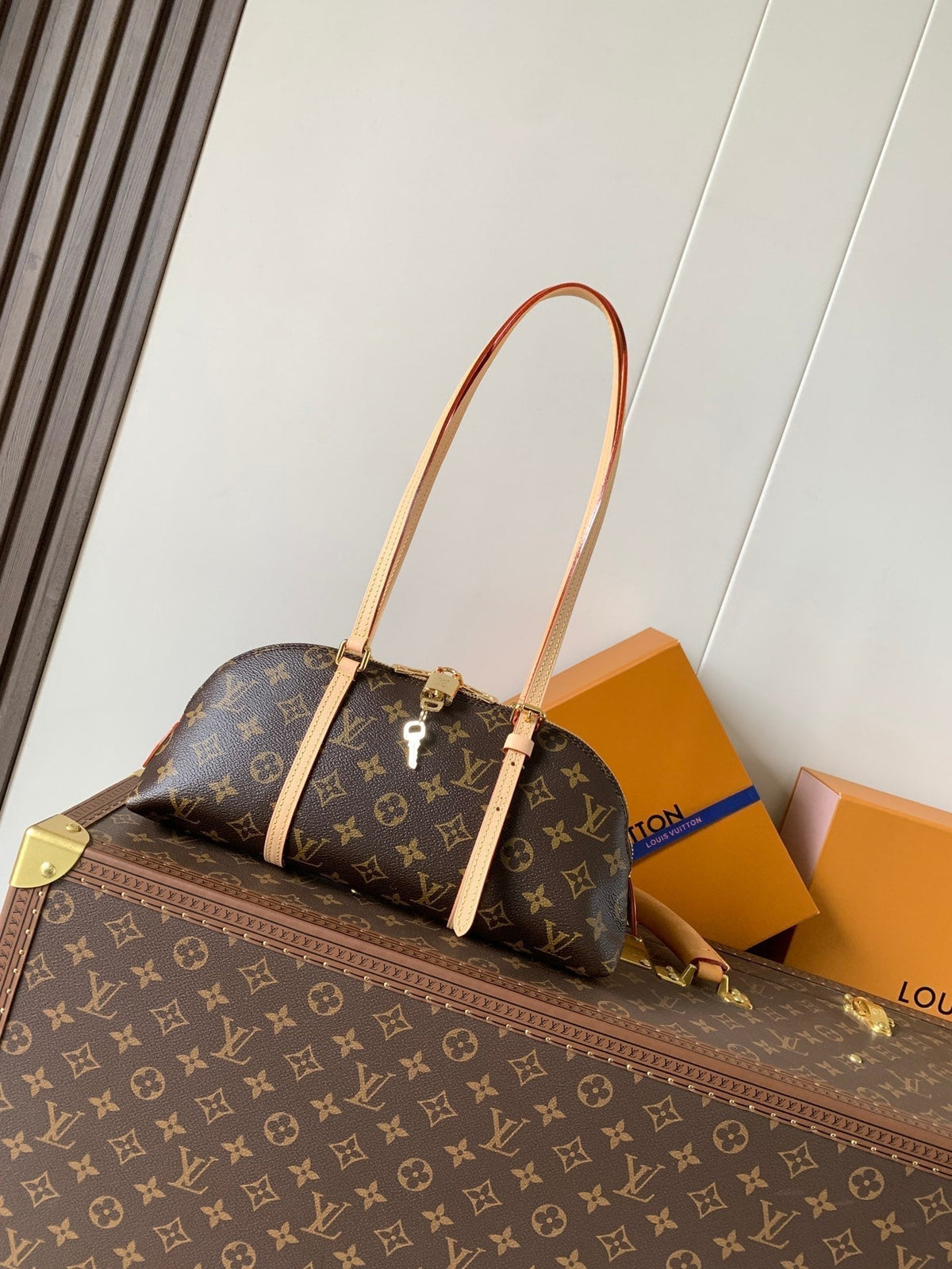 Louis Vuitton 2026 Squire East West 29cm Brown Beige Monogram Canvas Leather