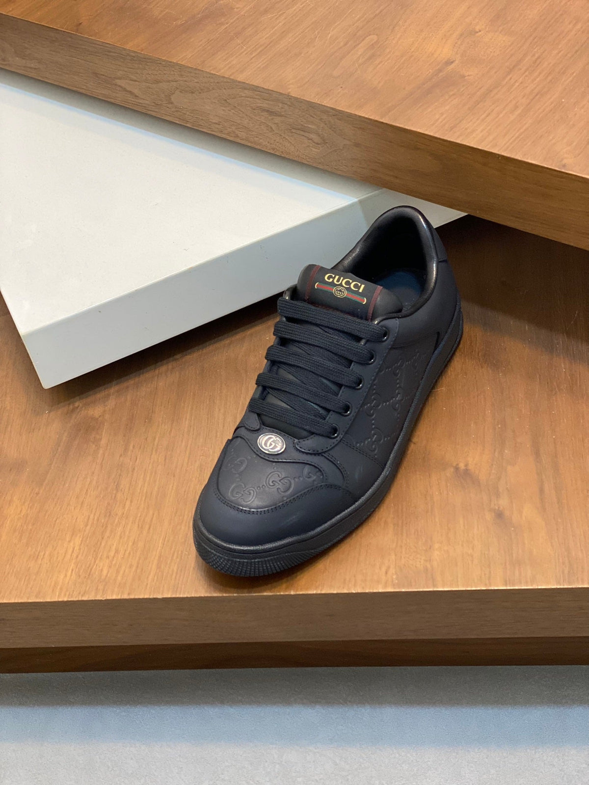 GG Men's Screener Sneaker Black Cowhide 534046
