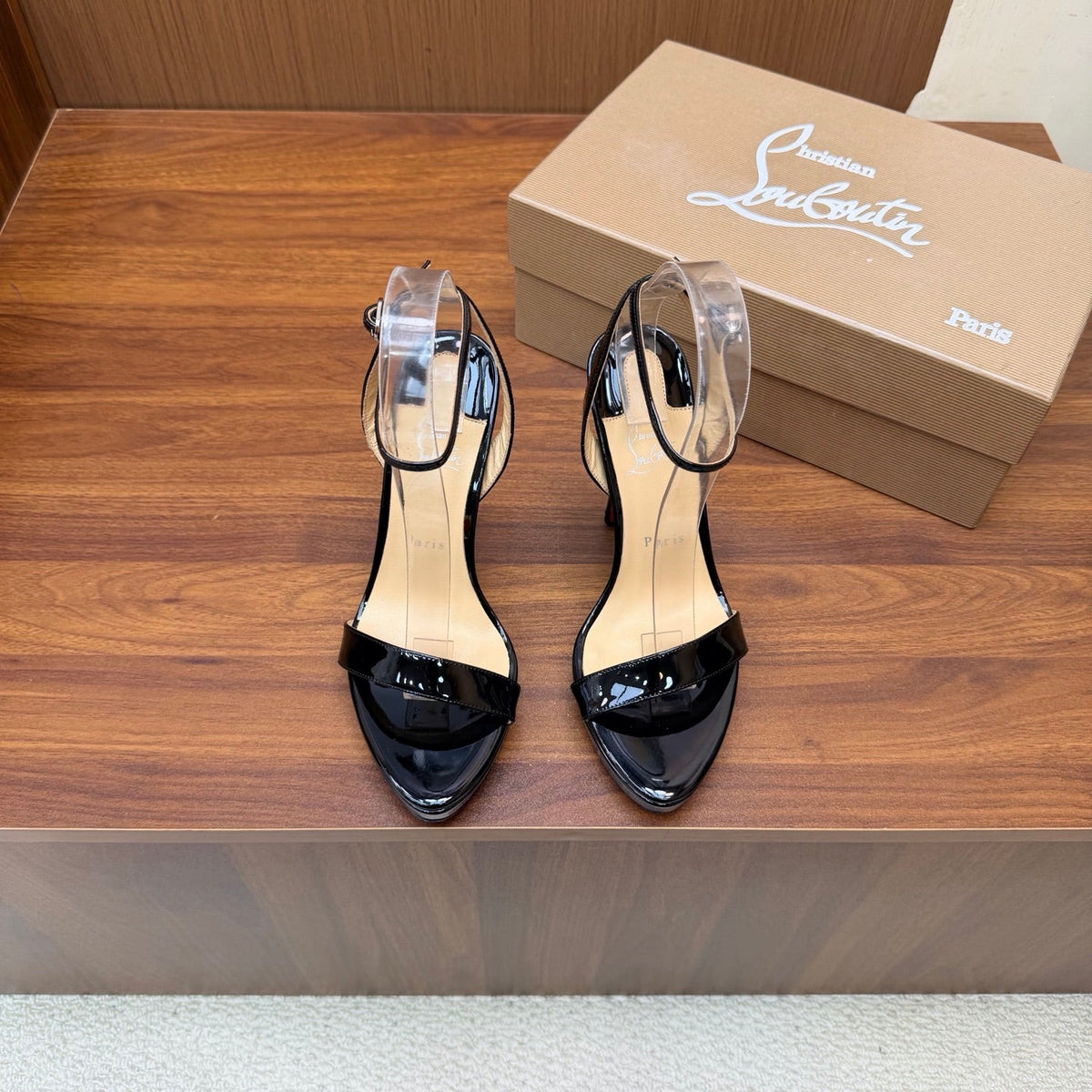 Christian Louboutin 2026 Sandal Patent Leather 870879