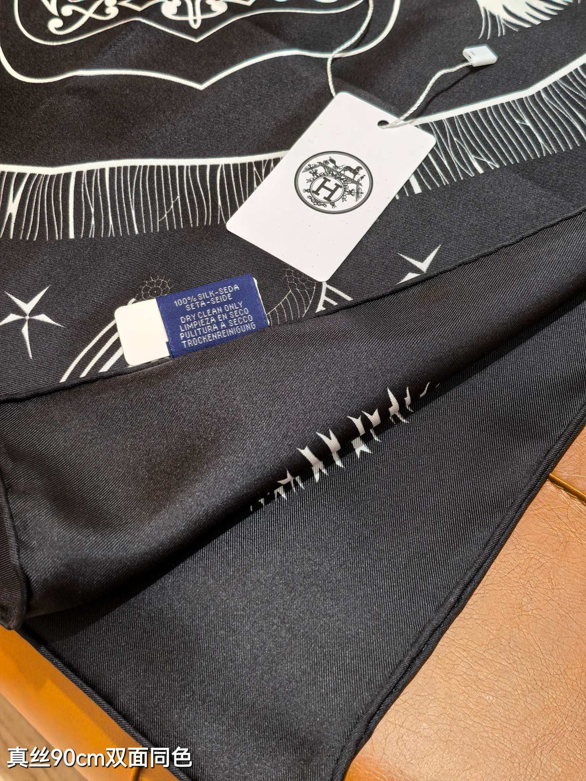 HM 26ss Double Sided Scarf 90 Black Twill Silk 134422