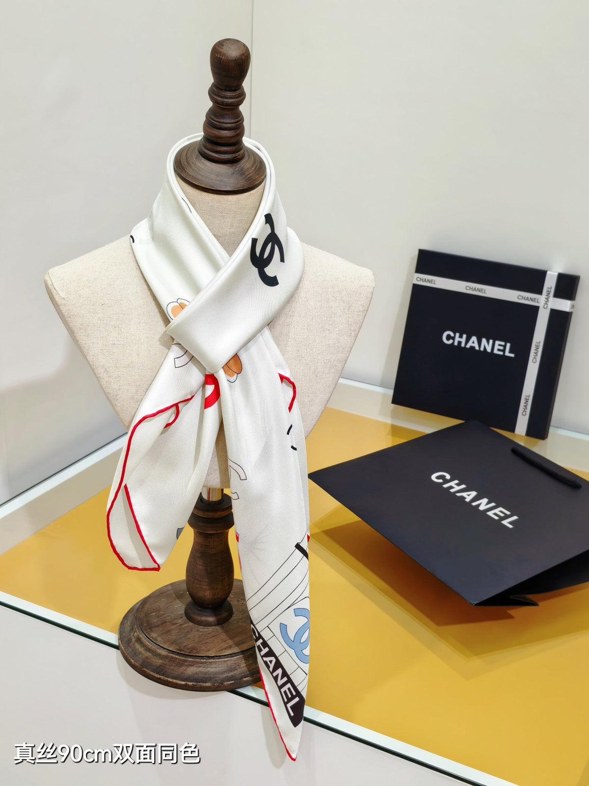 CC 25 Scarf 90CM In White Colorful Cashmere 293046