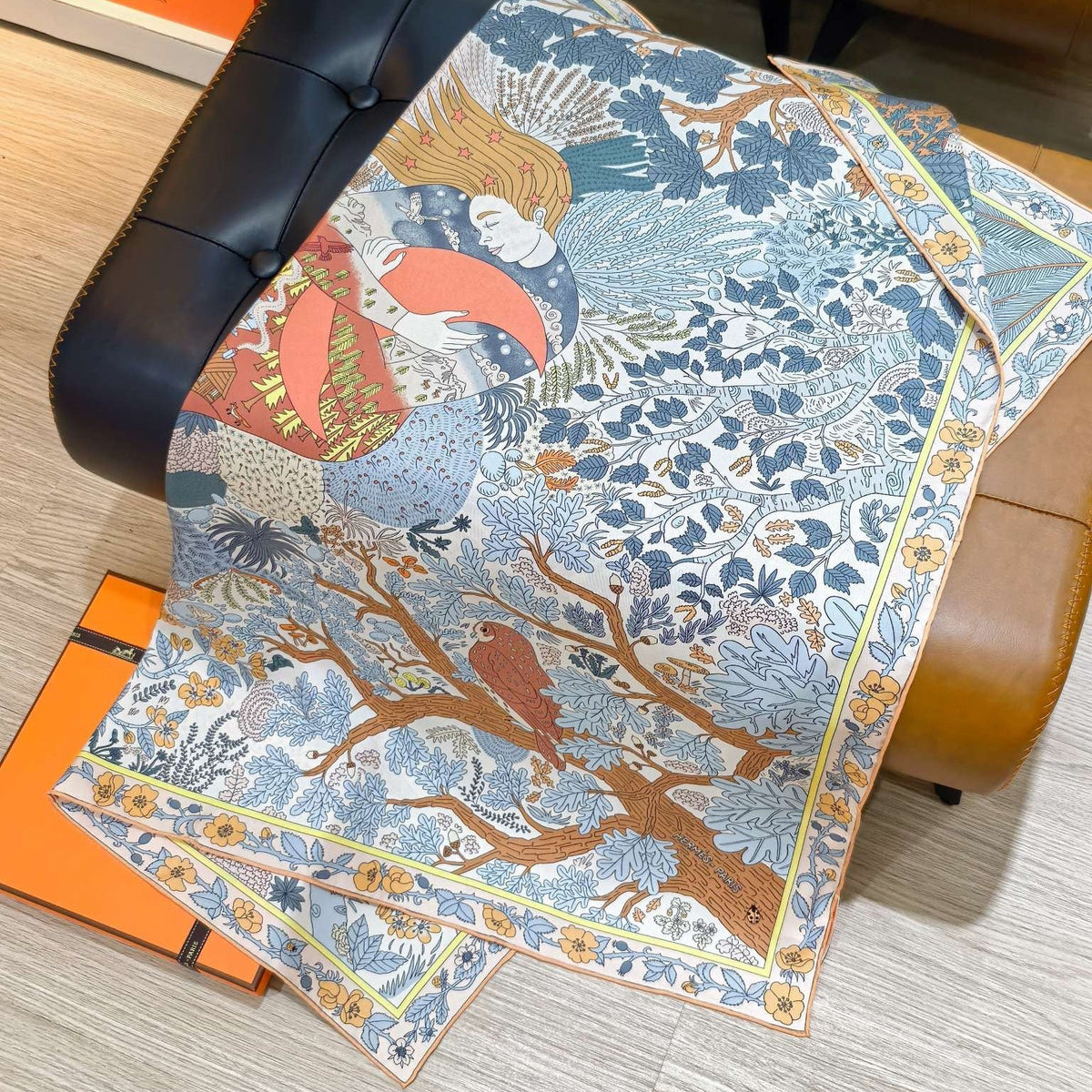 HM 26ss Sweet Saddle Scarf 90 Blue Beige Twill Silk 132419