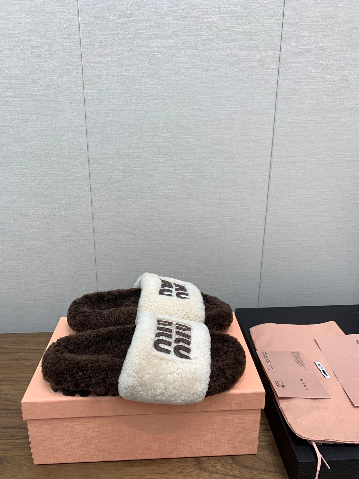 Miu Slippers Brown Mixed With White With Brown Lettering Pure Wool