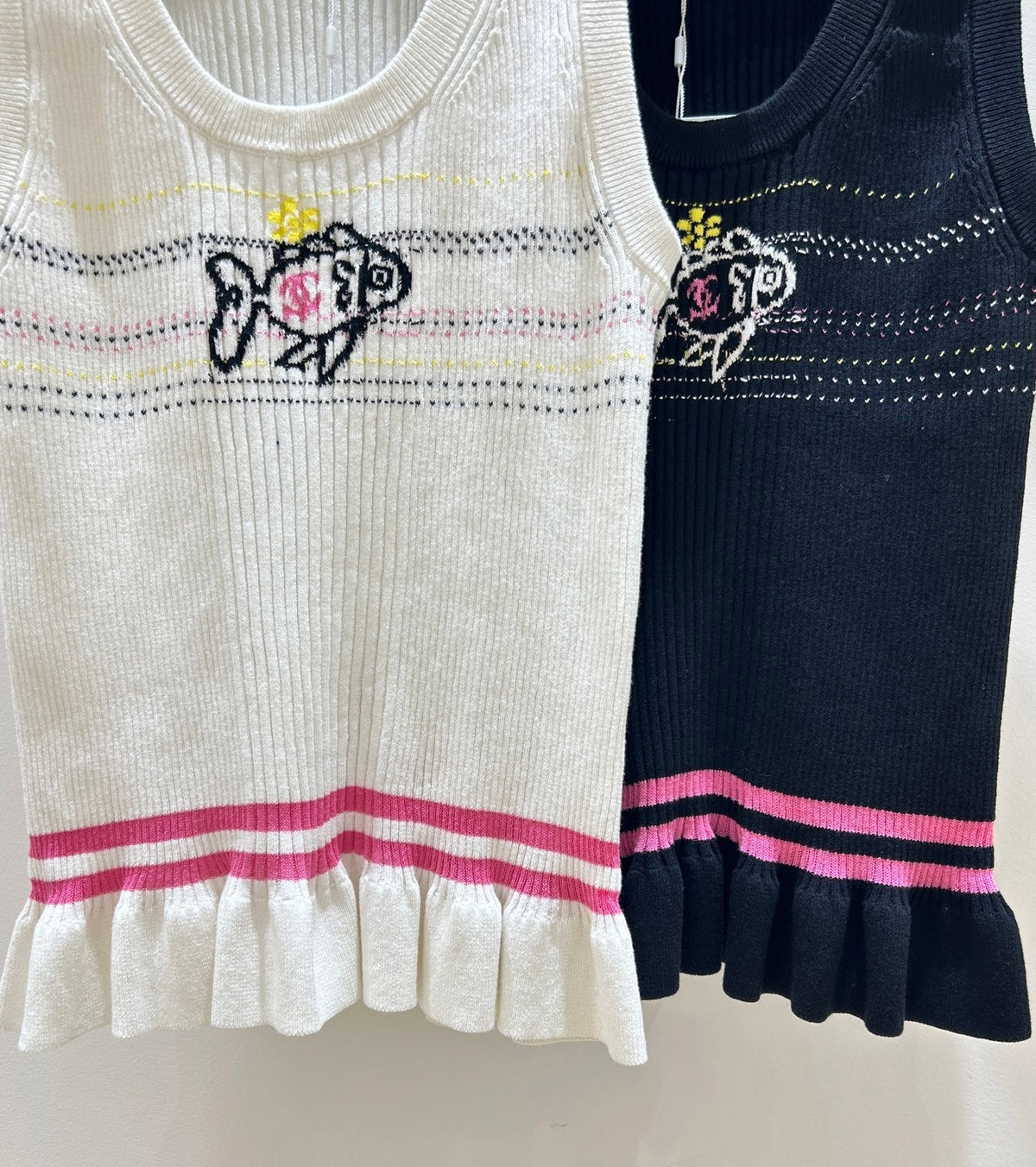Chanel 2026 Embroidered Ruffled Knit Vest Cashmere 167238