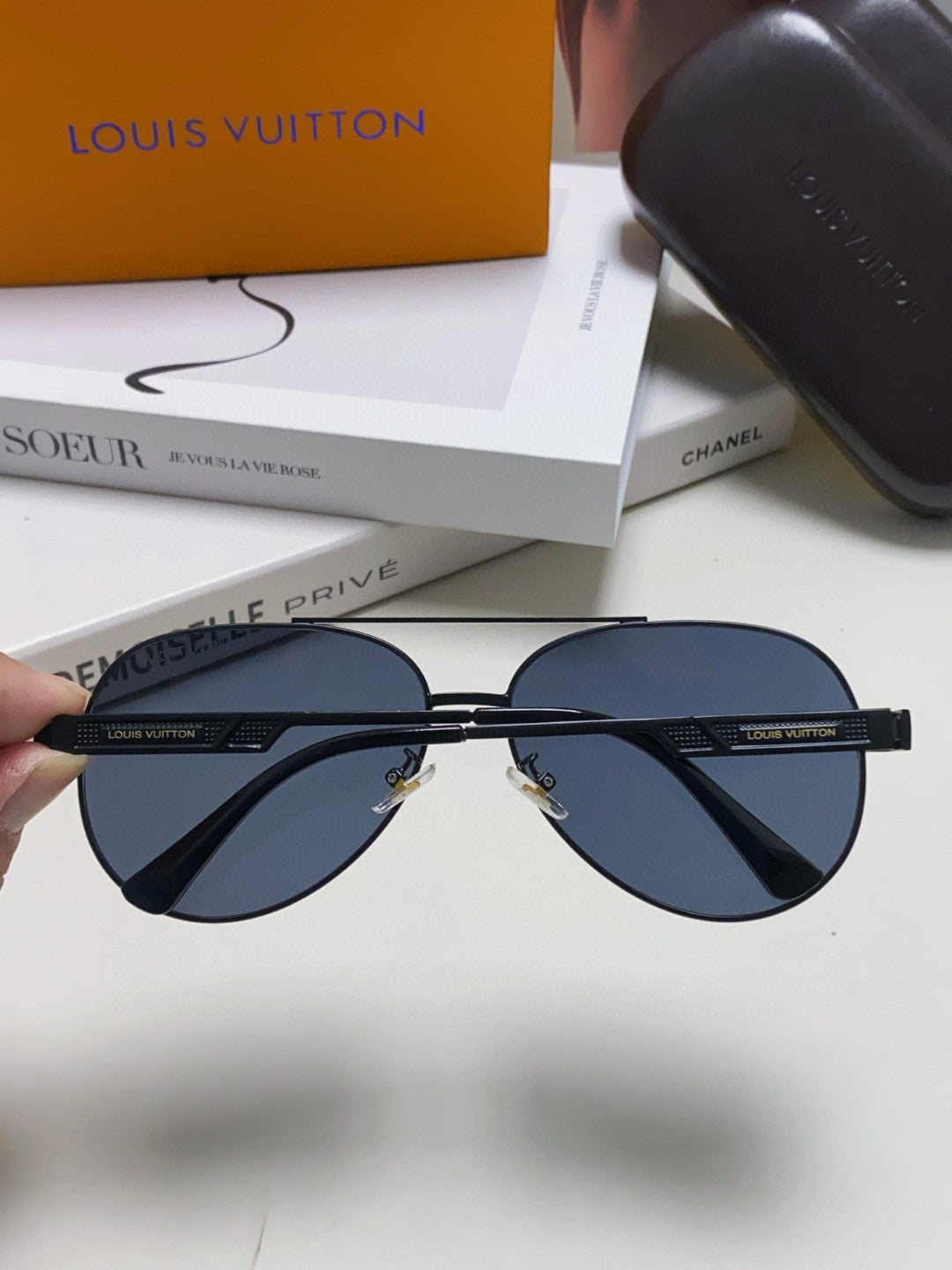 PILOT SUNGLASS 581365 IN BLACK METAL
