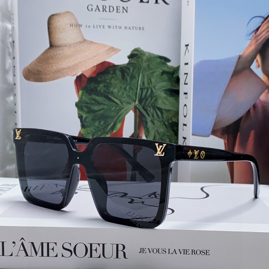 SQUARE SUNGLASS 581370 IN BLACK ACETATE