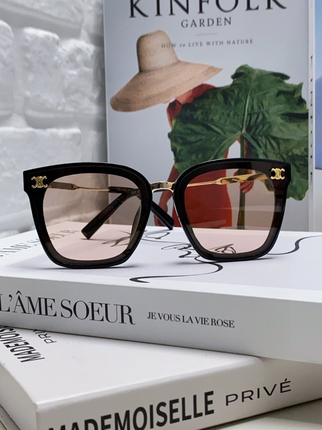 TRIOMPHE SUNGLASSES 548589 IN BLACK ACETATE GRADIENT SMOKE LENSES