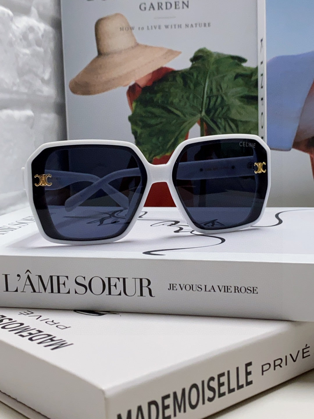 TRIOMPHE SUNGLASSES 548594 IN WHITE ACETATE
