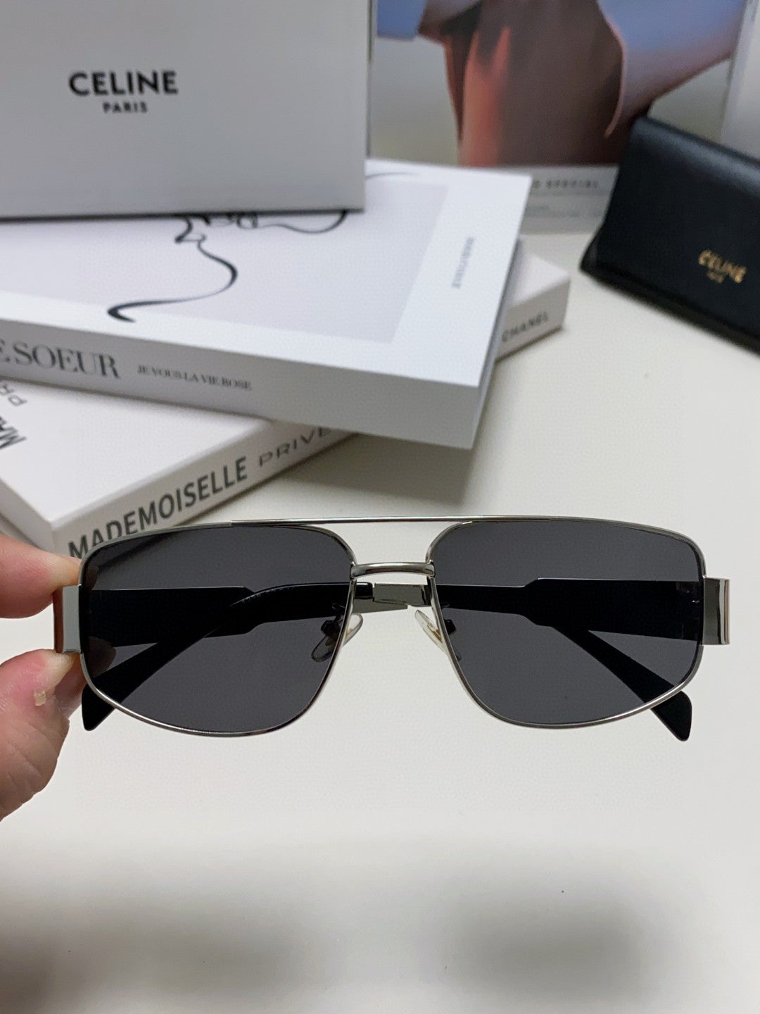 TRIOMPHE SUNGLASS 512999 IN SILVER METAL BLACK LENSES