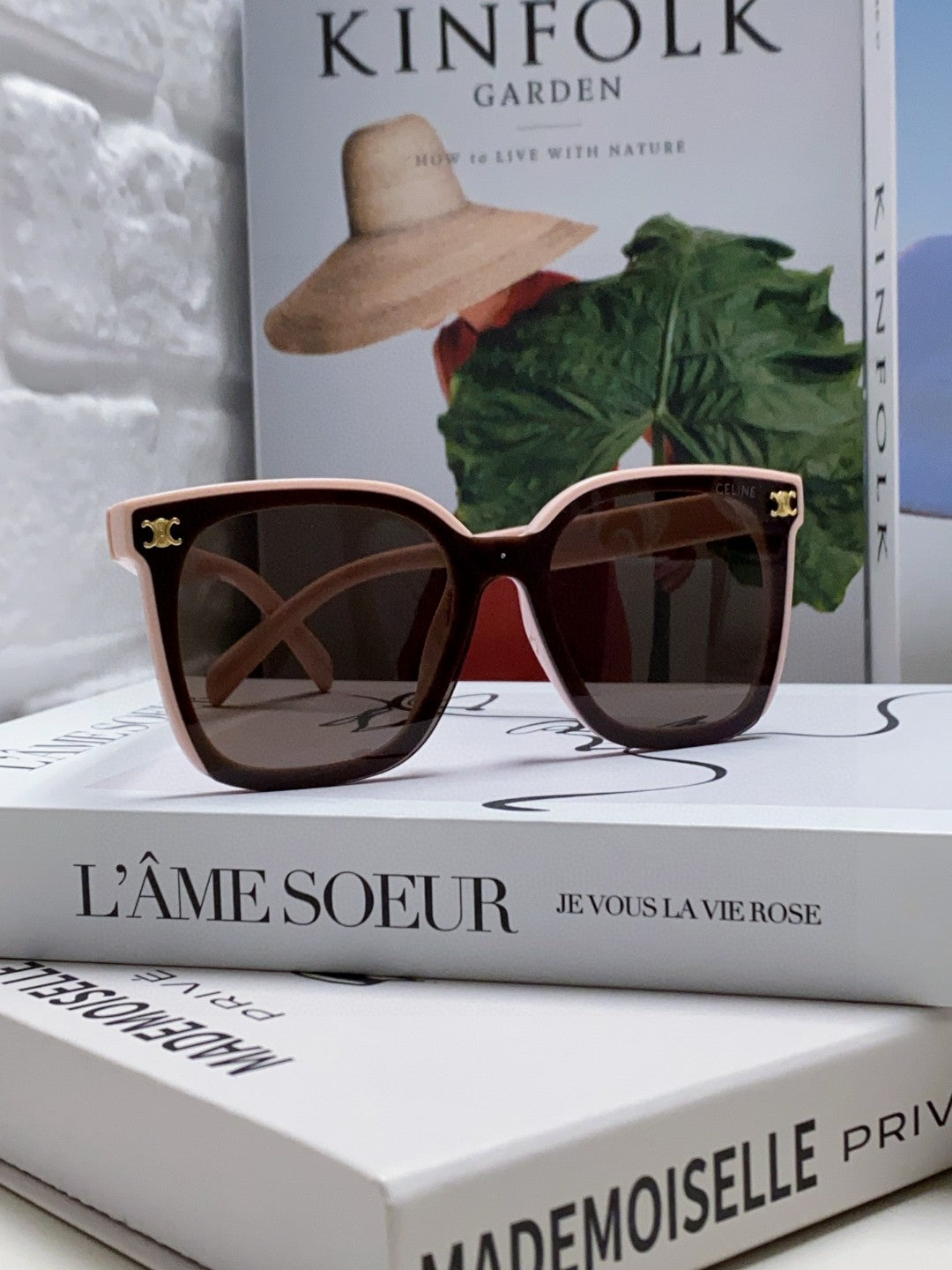 TRIOMPHE SUNGLASSES 552774 IN BABY PINK ACETATE TEXT LOGO